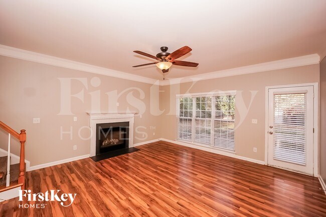 Photo - 7549 Sedgebrook Dr E