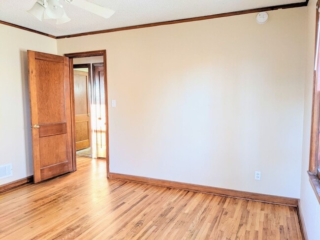 Photo - 1215 7th Ave SE Unit 1215