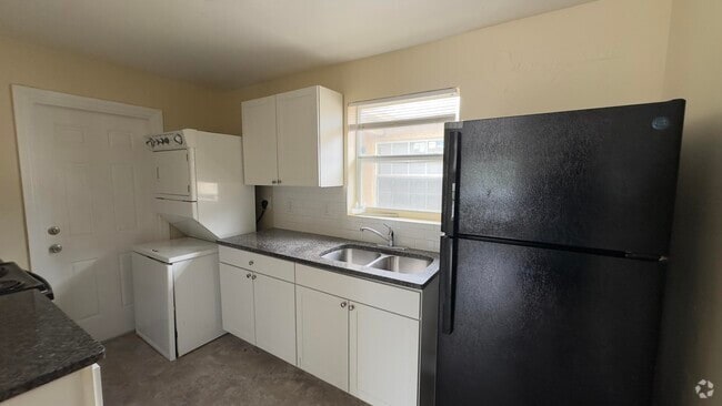 Building Photo - 1244 W 36th St Rental
