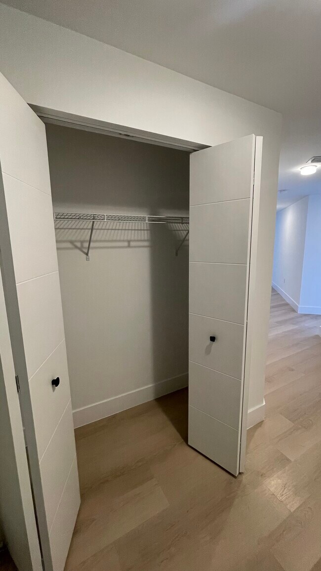 Photo - 2520 NE 184th St Unit C1