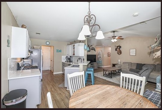 Photo - 2309 Greenleaf Dr