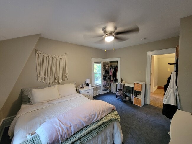 2300 Franklin St Unit 1