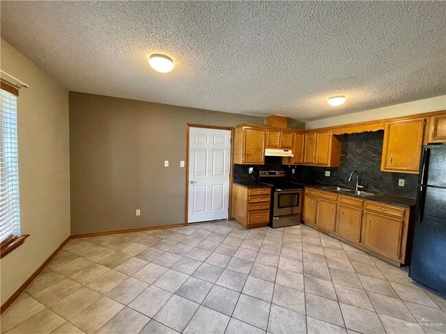 Photo - 12 N 41st St