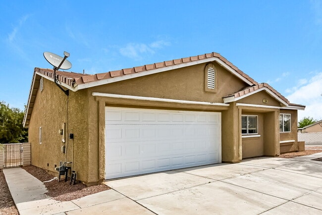 Photo - 2306 Hollow Oak Ave