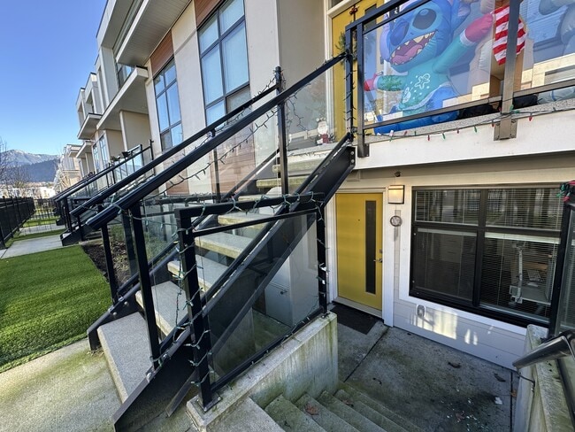 Photo - 45150 Thomas Rd