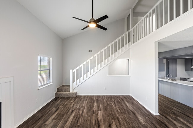 2BED 2BATH LOFT