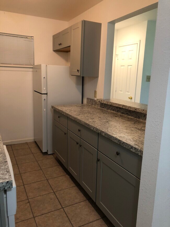 Photo - River Bend Apartments Unit 3000