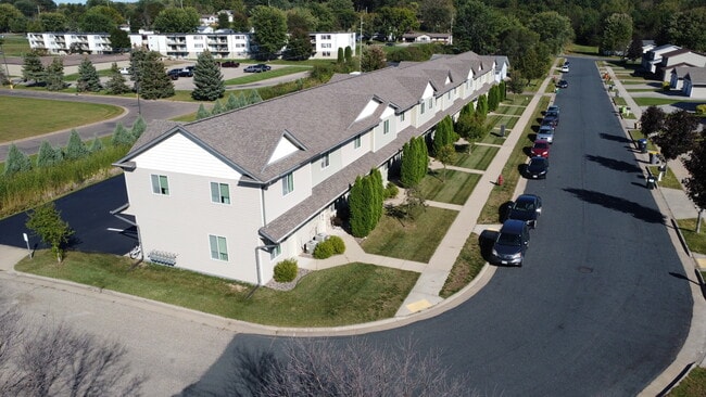 Building Photo - 2332 Peters Dr