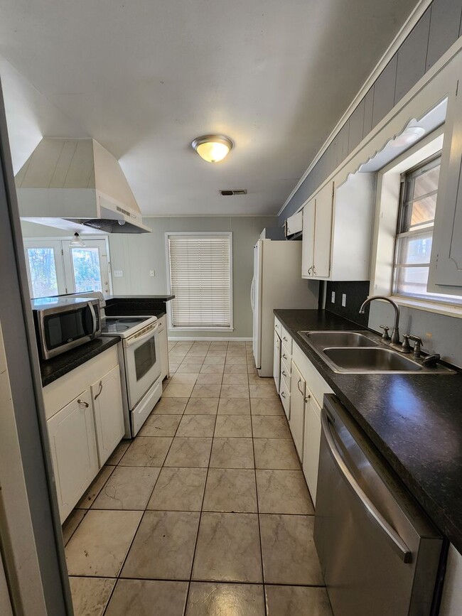 Photo - 3 Bedroom Home in Sought-After Subdivision