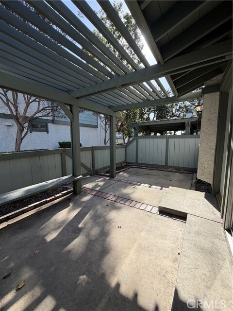 Photo - 1916 E 5th St