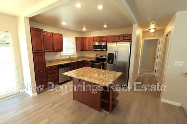 Photo - 1204 Commanchero Dr