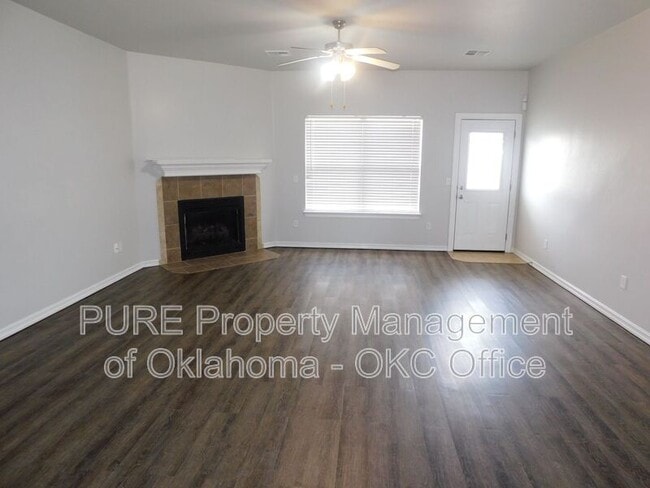 Photo - 2121 NW 157th St