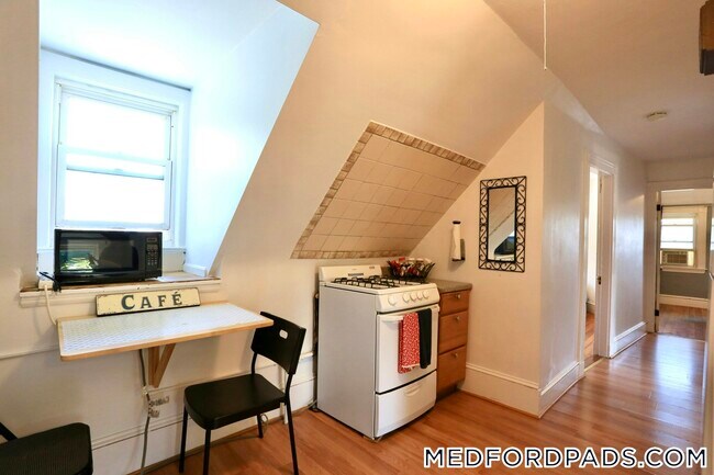 Photo - 124 Forest St Unit 3