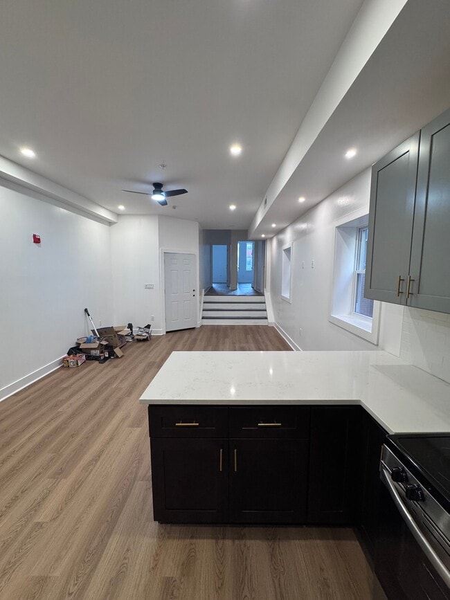 Photo - 647 N 16th St Unidad 3