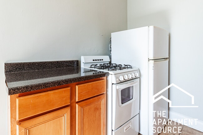 Photo - 4546 N Damen Ave Unidad 305