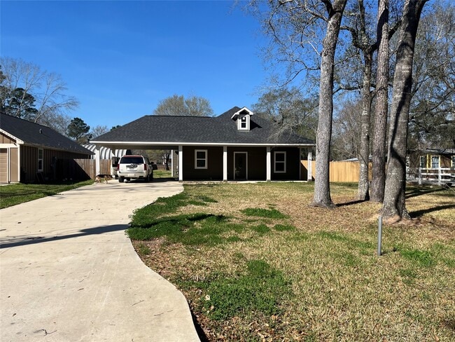 Building Photo - 30023 Rosebud St