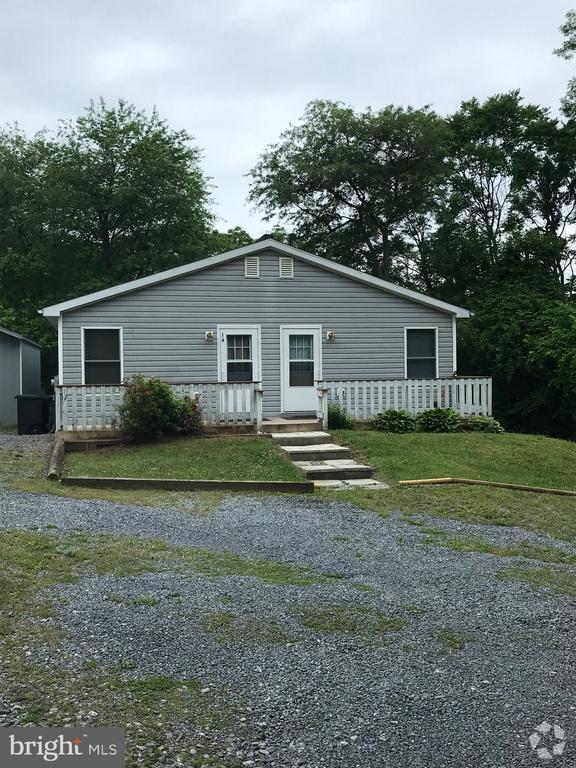 Building Photo - 14 Cadet Ln Rental