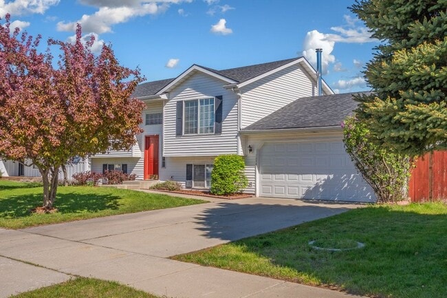 Photo - 4 bed 2 bath split level Hayden
