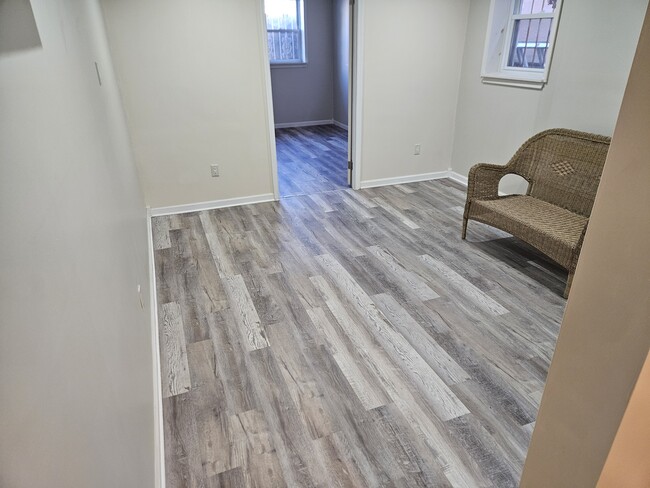 Sala de estar - 3103 88th St