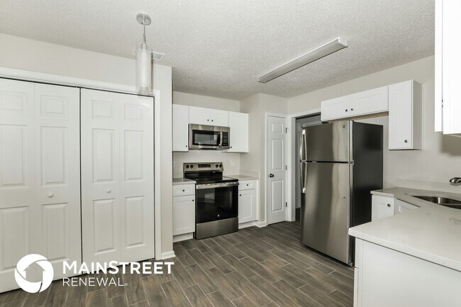 Photo - 1065 Garrison Ct