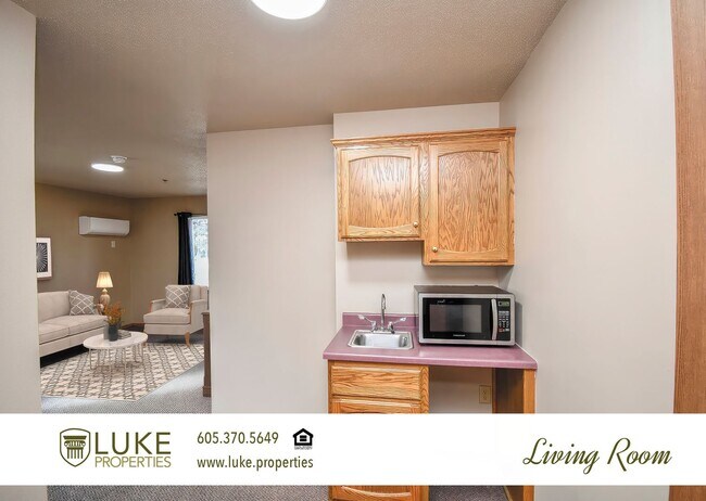 Photo - 138 N Sycamore Ave Unit 11