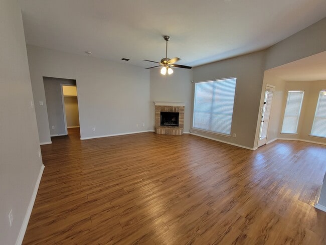 Photo - 6123 Flower Meadow