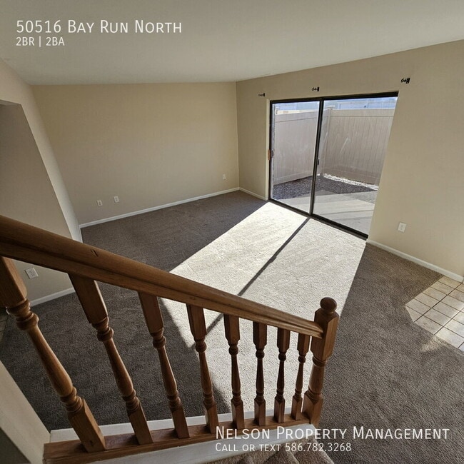 Photo - 50516 Bay Run N