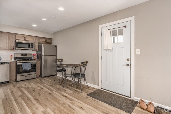 2BR, 1BA - 1,038SF - Kitchen - Ravine Flats at Iuka