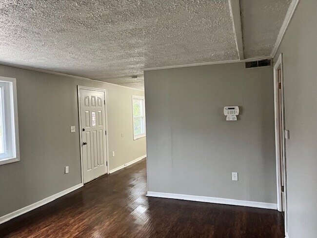 Photo - Adorable 3 Bedroom Home