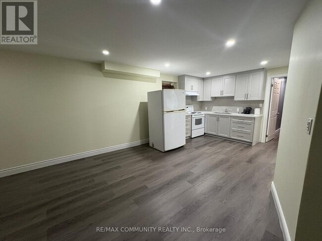 Photo - 117 Millhouse Crescent