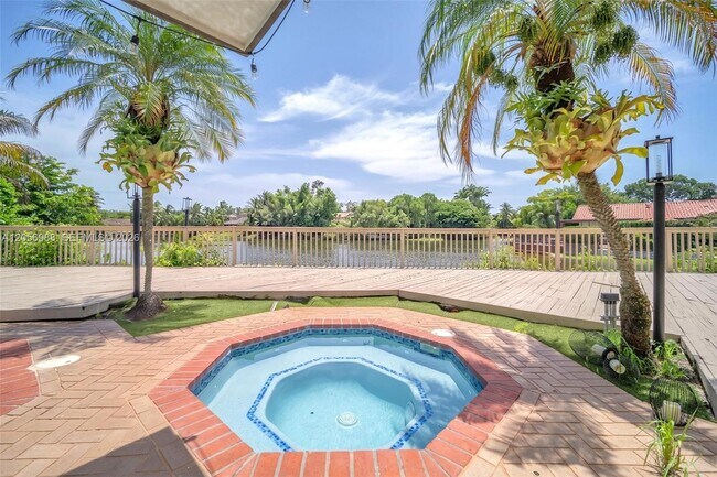 Photo - 3180 N 36th St