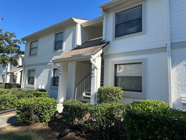 Building Photo - 409 Meadow Ln Unit 409