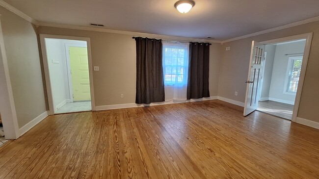 Photo - 240 Fresno Dr