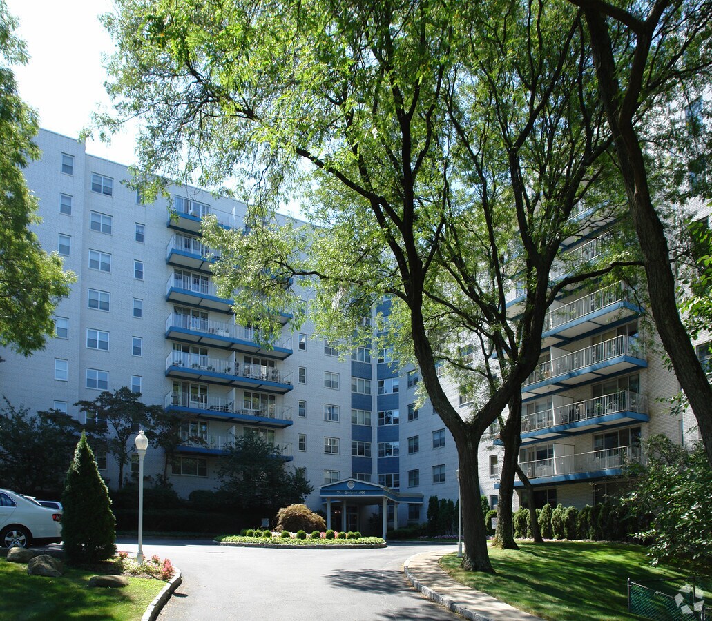 Wedgewood Apartments - Wedgewood Apartments
