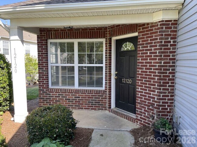 Photo - 12120 Stratfield Pl Cir