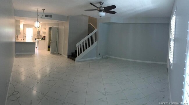 Photo - 2977 E Community Dr