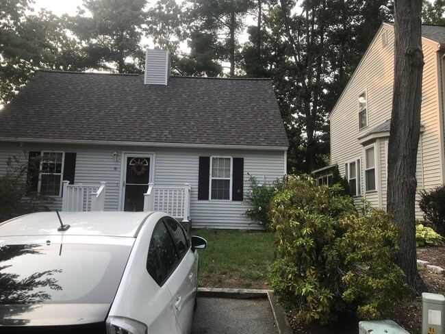 Photo - 16 Bowstring Way