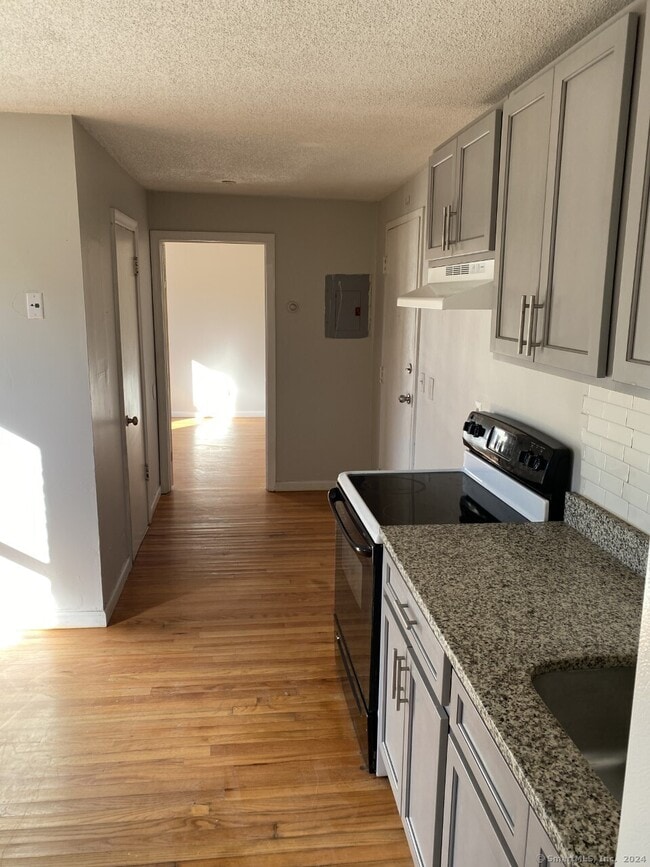 Photo - 1 Divinity St Unidad 3F