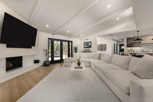 Photo - STUNNING. MODERN LUXURY OASIS In Scottsdale- 4 Bed/3 Bath plus Casita