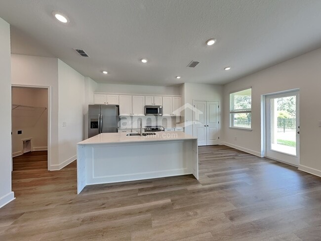 Photo - 16632 Cheyanne Ct