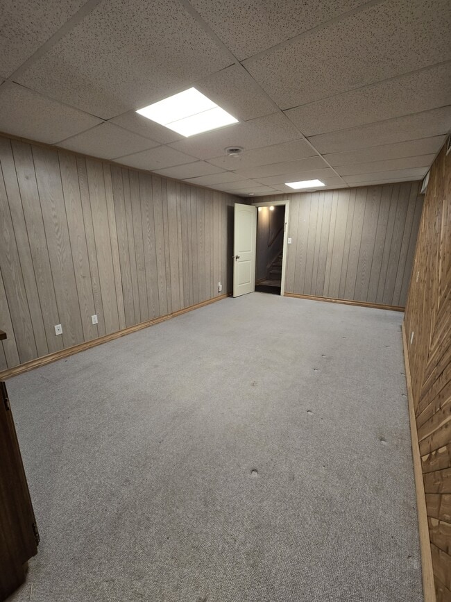 Photo - 232 Frontenac Dr