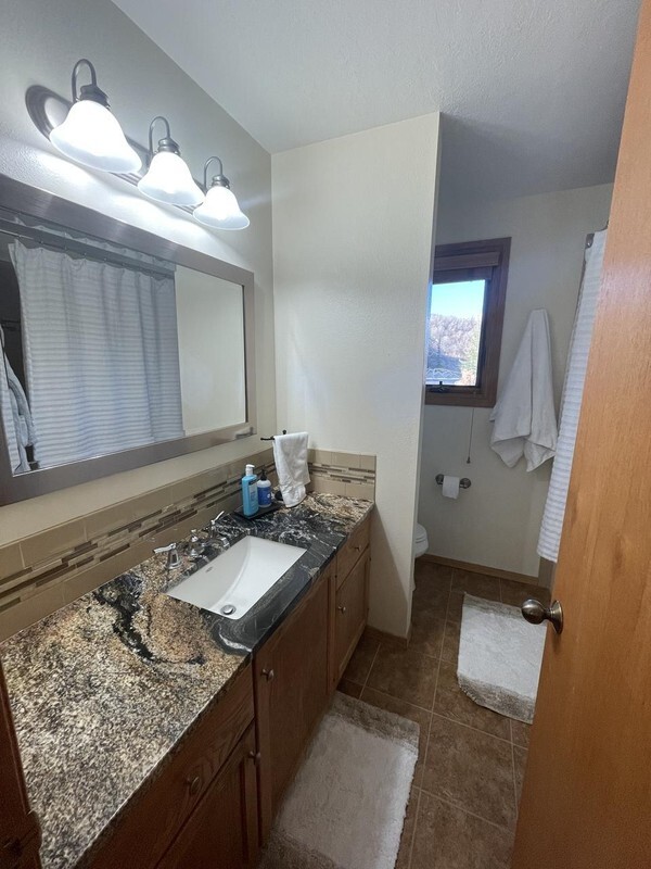 Photo - 8973 Saddleback Rd