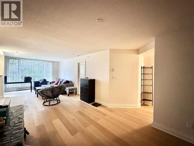 Photo - 5615 Hampton Pl Unit 205