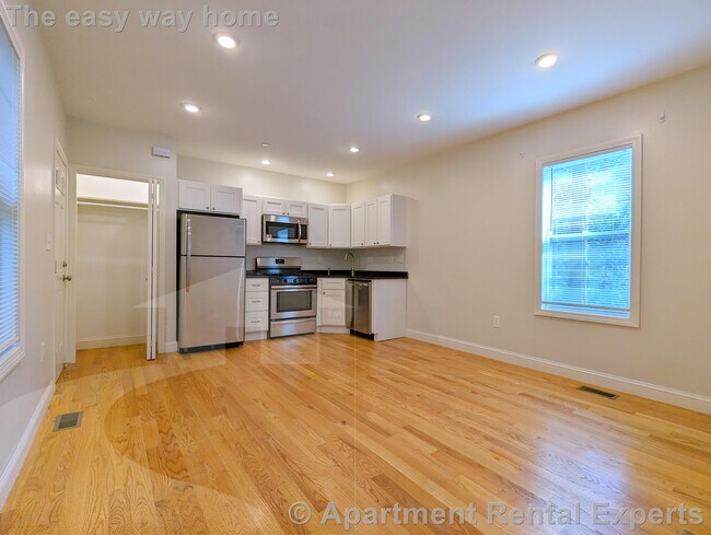 Building Photo - 44 Cogswell Ave
