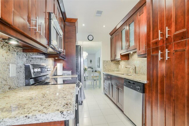 Photo - 1251 SW 125th Ave Unit 405T