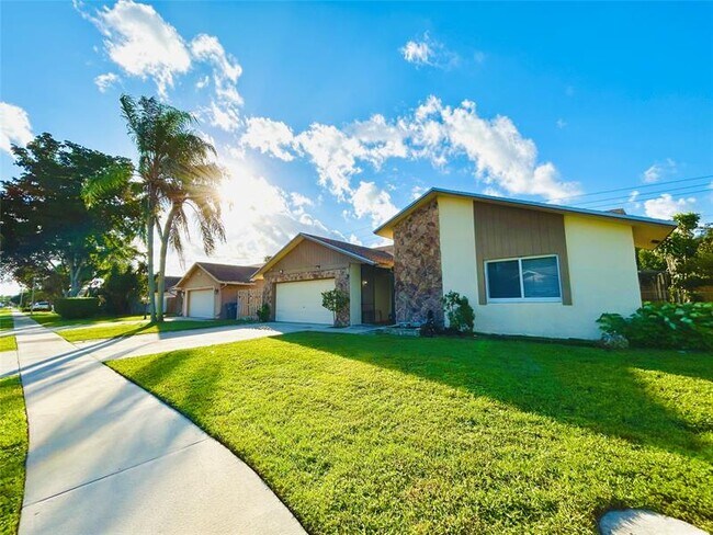 Photo - 8948 SW 18th Rd