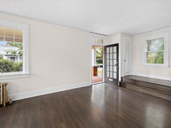 Photo - 2701 Barton Ave