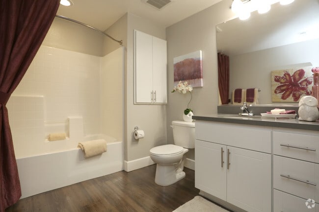 2 BR, 2 BA - Plan C