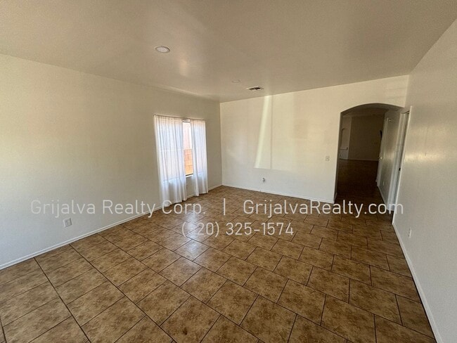 Photo - Spacious 4-Bedroom, 2 Bath Rancho Sahuarita Home for Rent (Camino Rancho Tierra/Rancho Sahuarita)