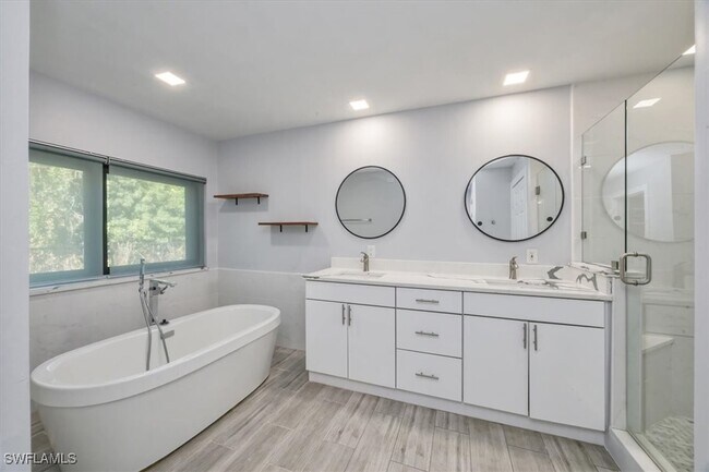 Photo - 6161 Waxmyrtle Way